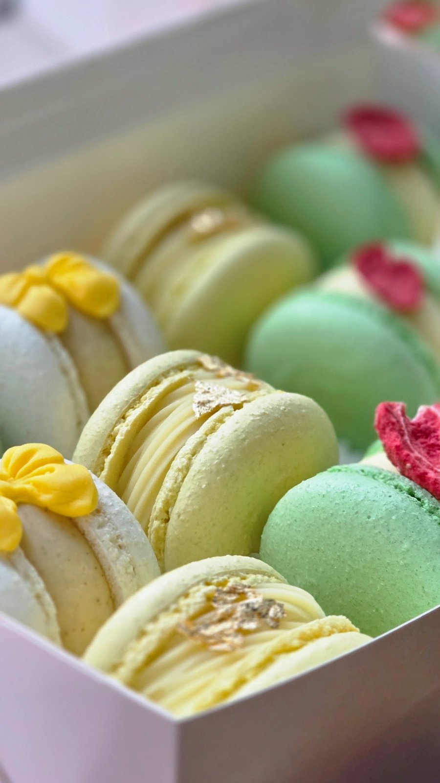 Chocolate Drizzle Macarons thumbnail 3