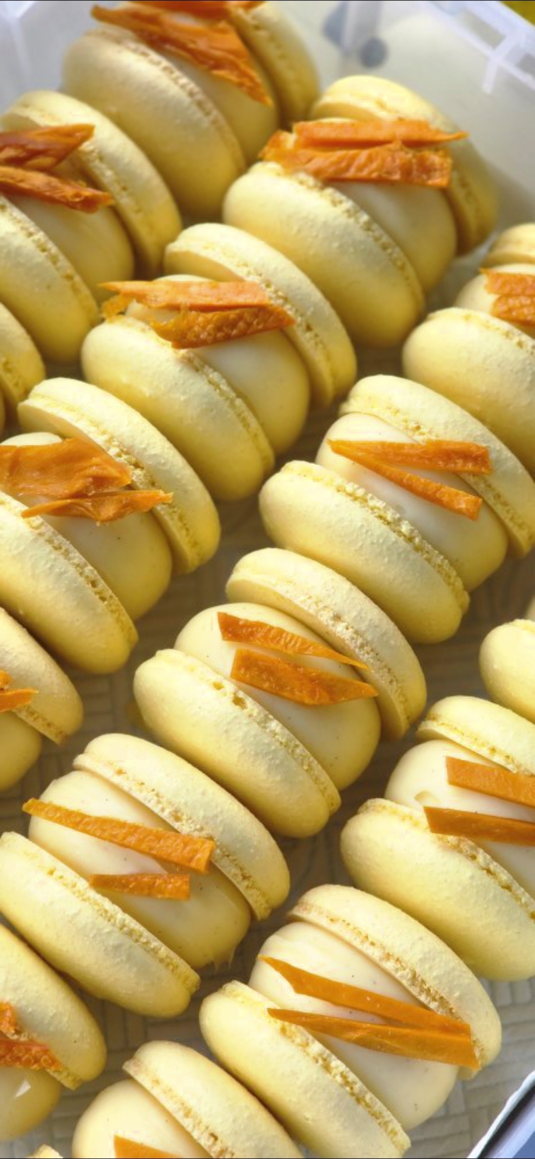 Vanilla  mango - passion fruit